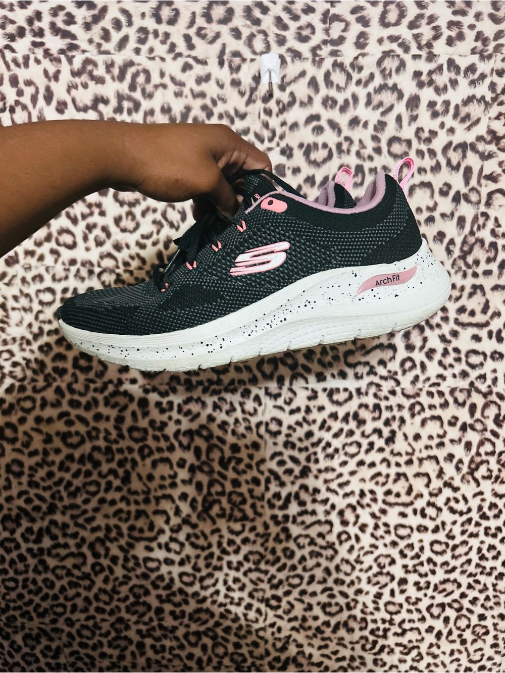 Skechers Women’s Arch Fit Sneakers (As Is)
